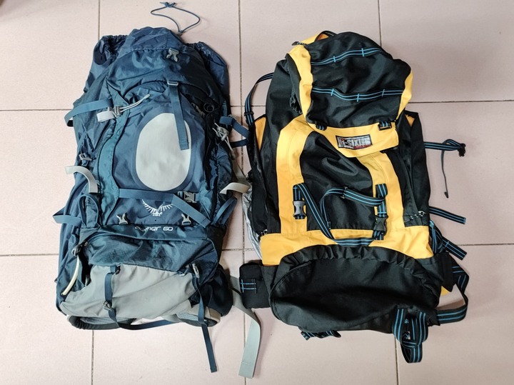 2手登山背包~~