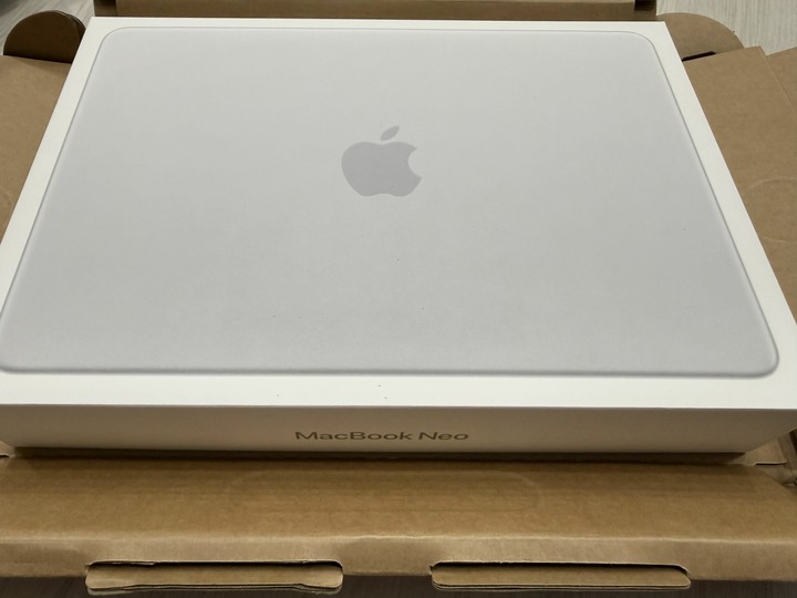 永和面交 MacBook Neo 512g 銀色 全新未拆