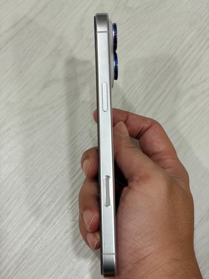 iPhone 16 pro max 256g 白色