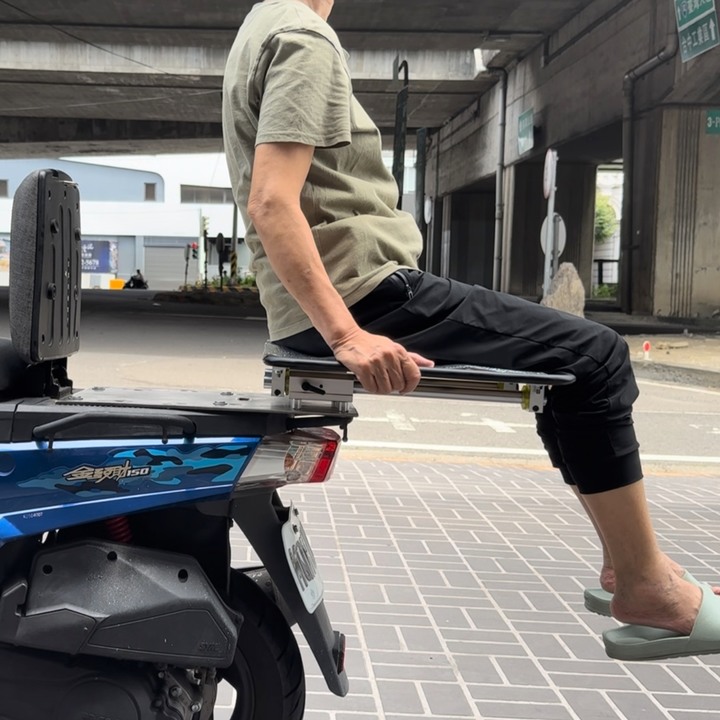 台灣製造【移動城堡】機車滑軌 機車貨架 35x45 40x50 4mica 大樂 金發財 超級金牌 熊貓外送