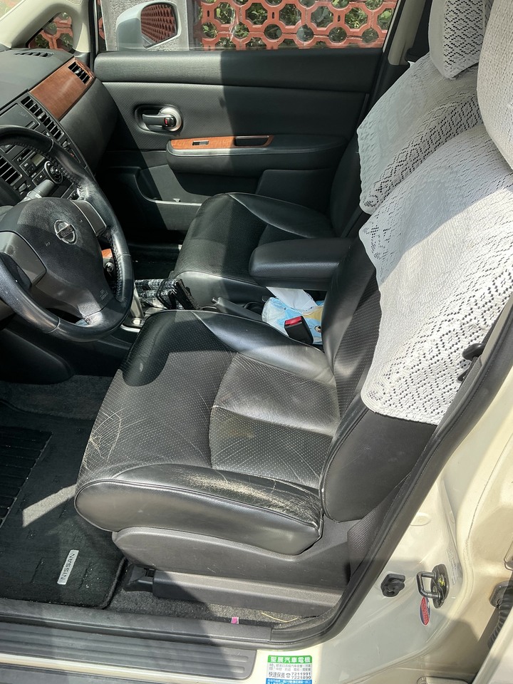 2006年 Nissan tiida 1.8