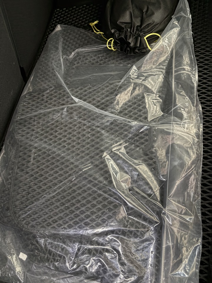 Opel Mokka防水蜂巢腳踏墊全車（送原廠毛毯）