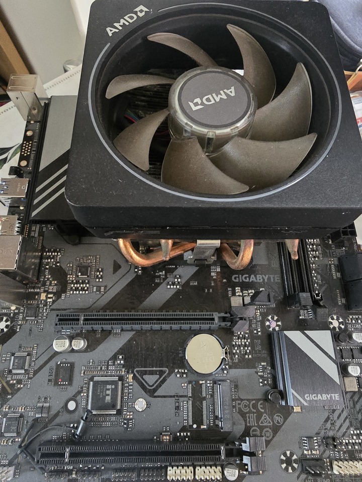 「自取優惠」AMD Ryzen 9 7900 12核/24緒 處理器《3.7GHz/76M/65W/AM5》