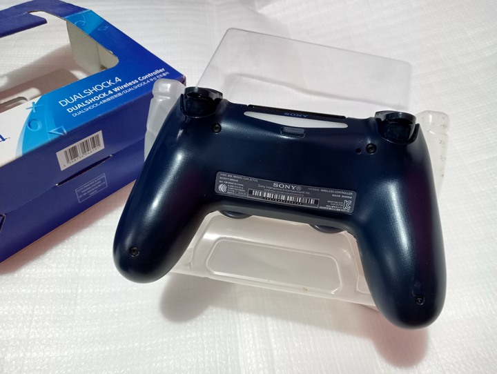 PS4 五億台限定手把