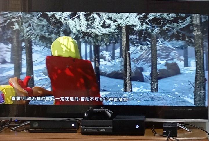XBOXONE主機+ 限定手把+ 2.0體感器+ 遊戲