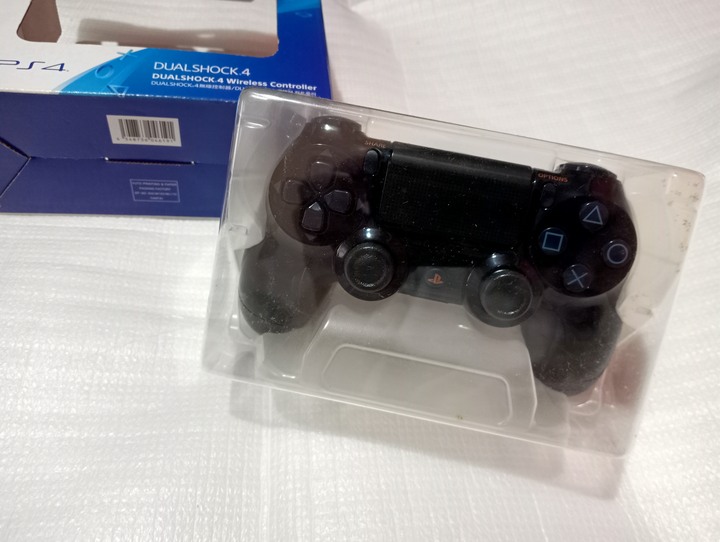 PS4 五億台限定手把