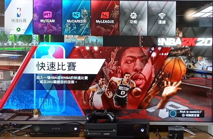 XBOXONE主機+ 限定手把+ 2.0體感器+ 遊戲