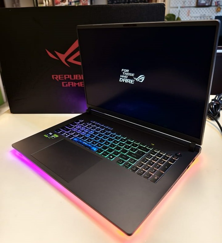 華碩 RTX5080 旗艦電競筆電 Ultra9 275HX/32GB DDR5/1TB SSD 保固中 AI繪圖