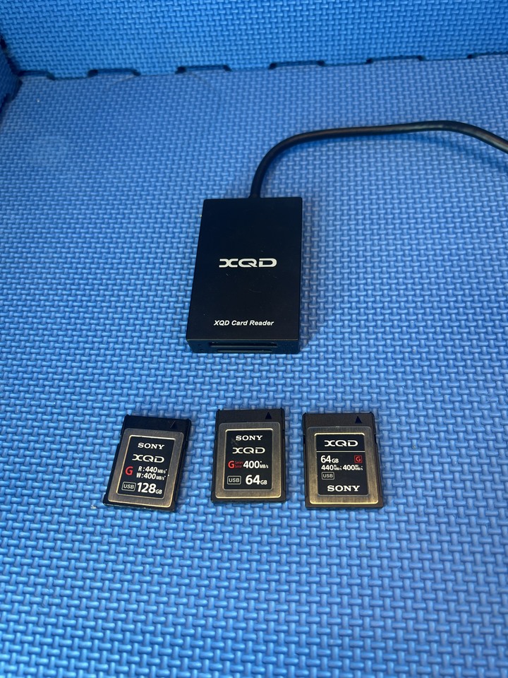 優質二手】Sony 索尼 XQD 記憶卡套組(128G+64G+64G)附專用 XQD 讀卡機|DSLR、微單眼錄影拍照必備