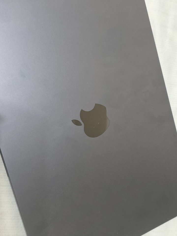 Apple MacBook Air M2 13吋 8g/256g