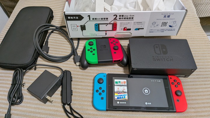 任天堂 NS Switch 1代 一般版 + 第2組搖桿 + 保護殼