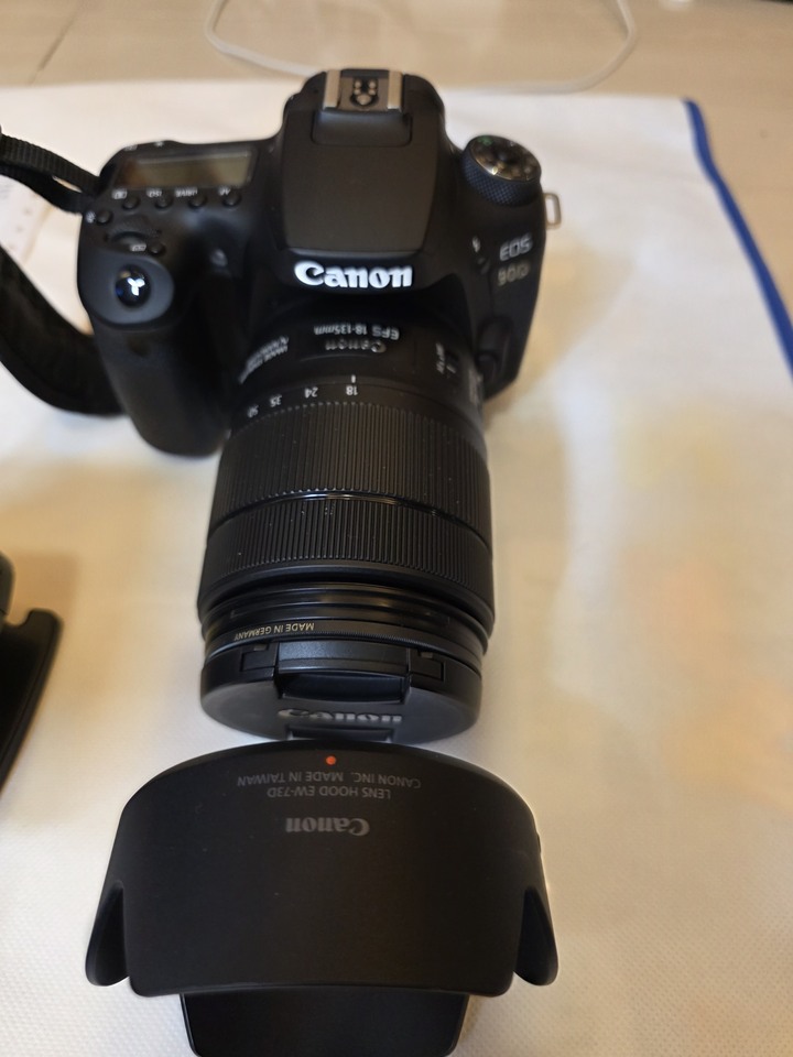 售 Canon 公司貨 EOS 90D + EFS 18-135mm Nano USM
