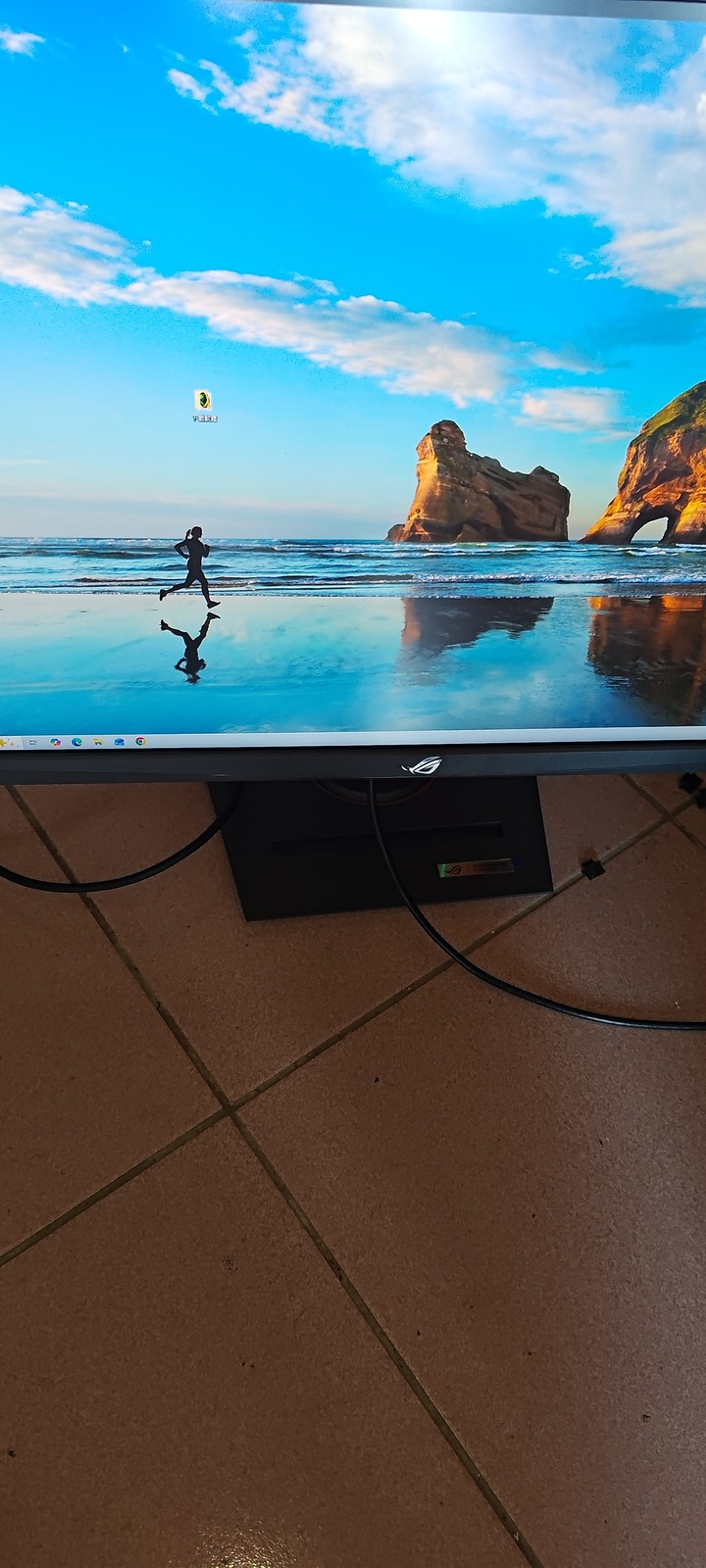 售 華碩 XG27JCG 5K 180HZ QHD 330HZ 雙模電競螢幕 保固到2029/1月