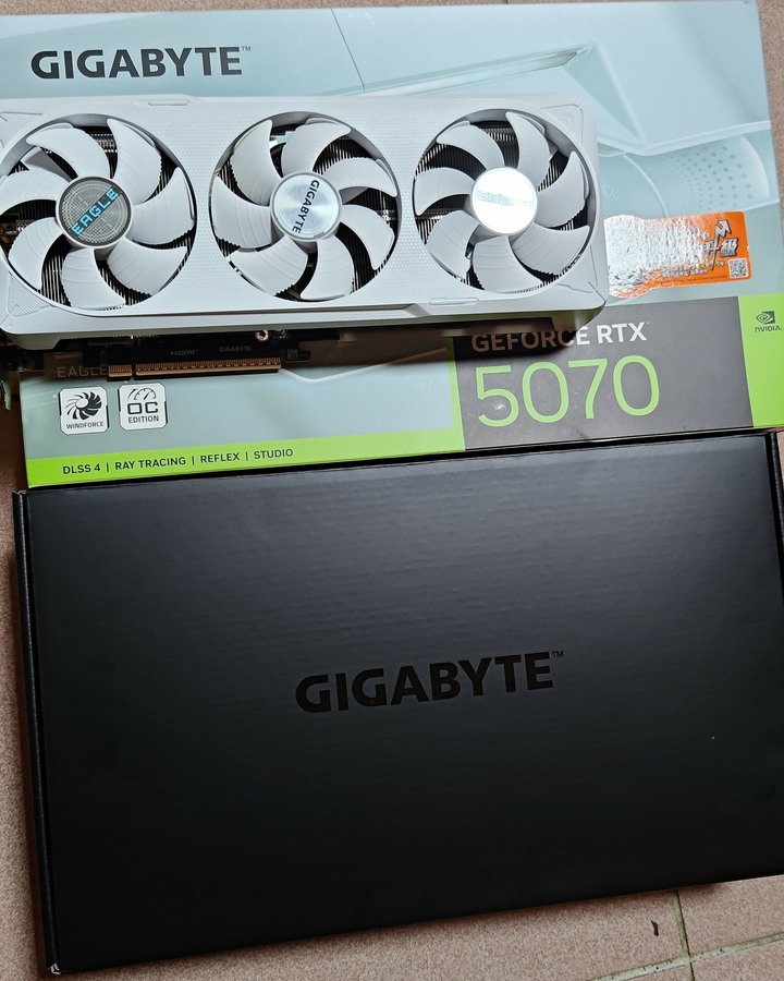 售 技嘉 RTX5070 EAGLE OC ICE SFF