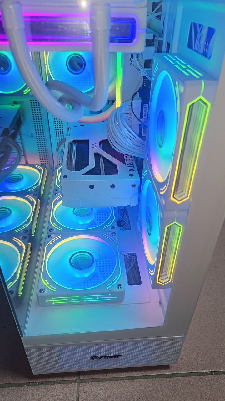 AMD 9800x3d RTX5080 主機一台