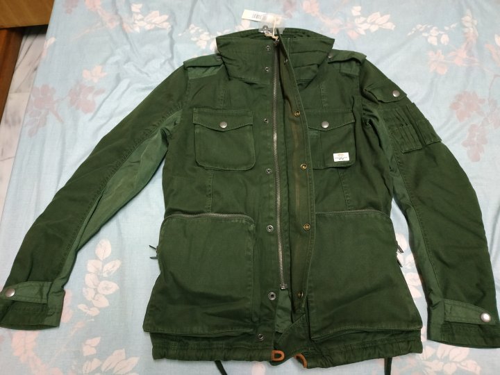 Diesel 軍外套 S號
