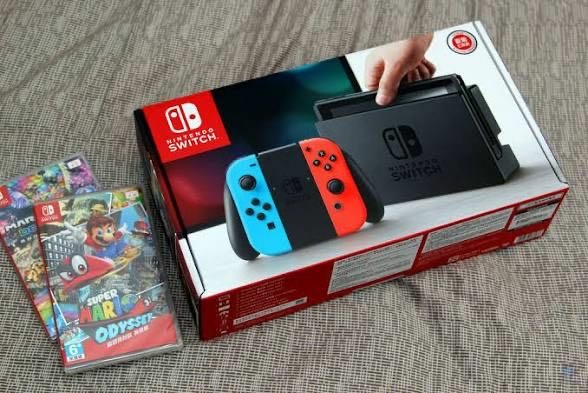 Switch 電力加強版（近全新）