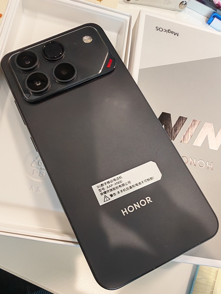 Honor 榮耀 Win 16+512 陸版