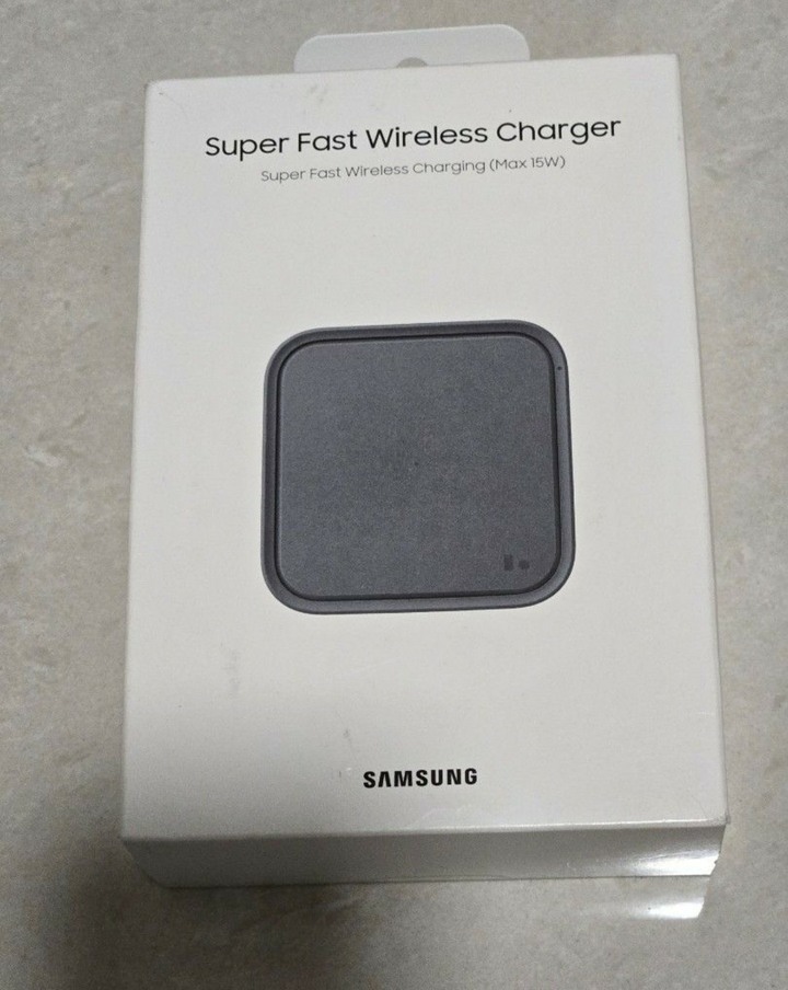 無線閃充充電板（15W）黑