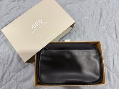 alto 真皮側背包