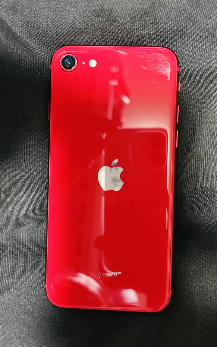 iPhone SE RED 第二代