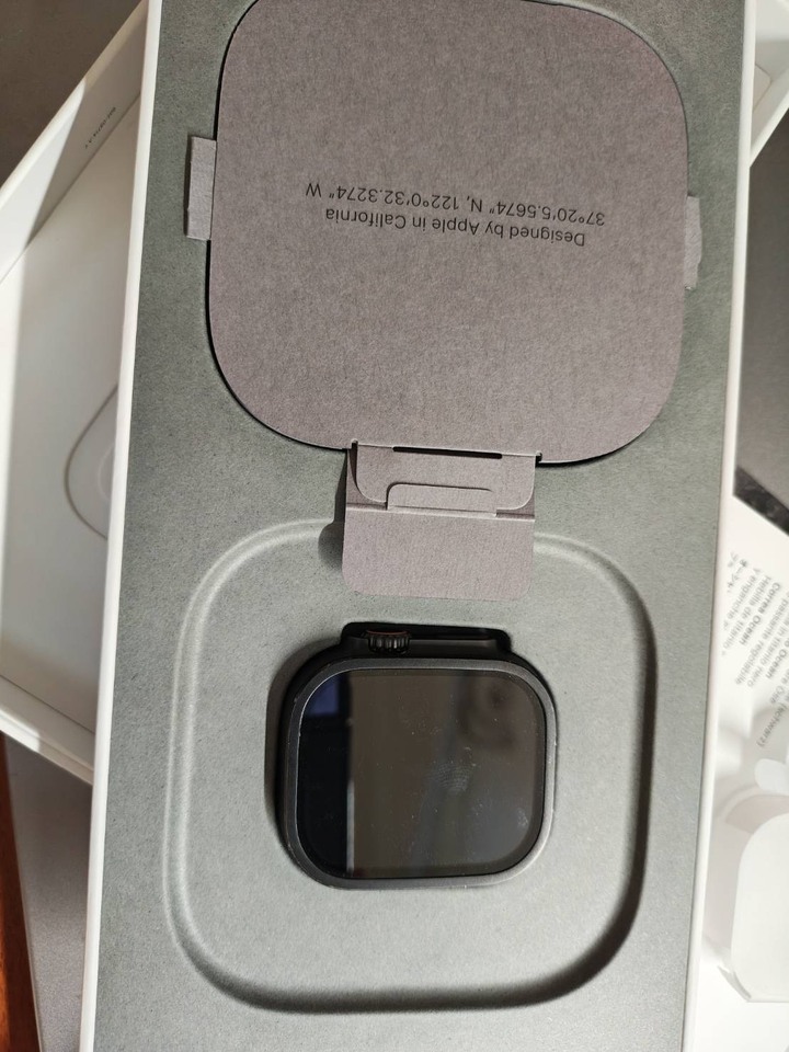 Apple Watch Ultra 3 LTE插卡版 GPS 49mm 三代蘋果手錶大螢幕手錶 保固到2026/10/4,9成五新 賣19000