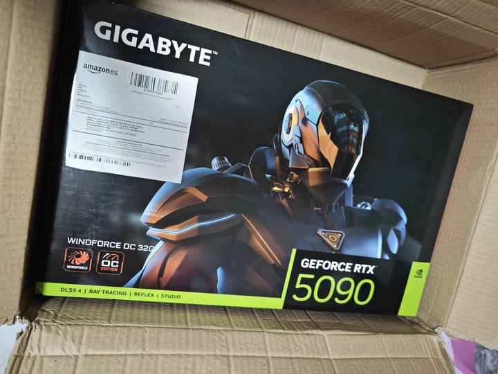 技嘉RTX5090 WINDFORCE OC 平輸 全新測試完畢 有發票
