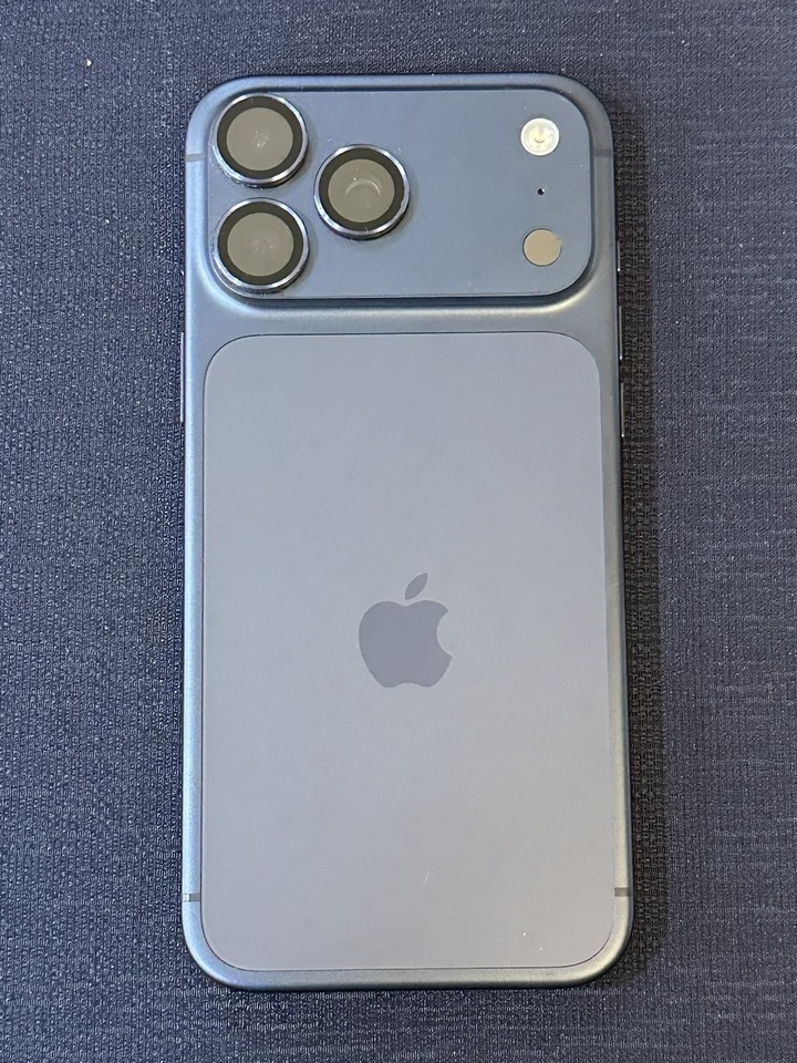 Apple iPhone 17 Pro Max 256GB 藏藍色