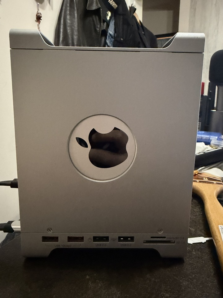 MAC MINI M4 with 延伸座 (so56;j 1TB Micron SSD)
