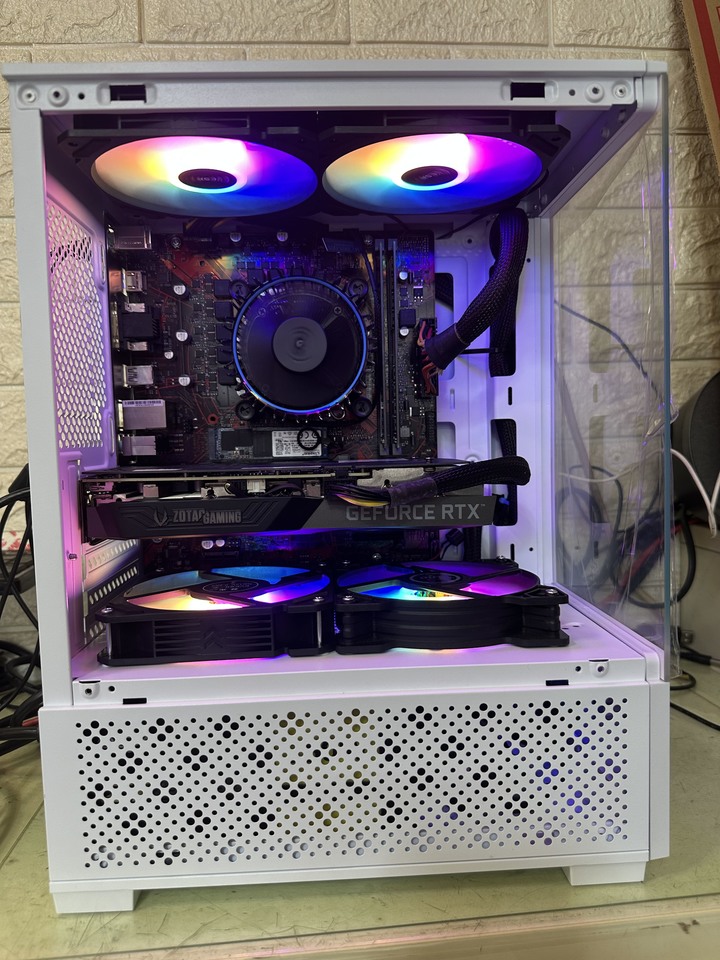 售電腦主機i7-12700KF/RTX3060 12GB