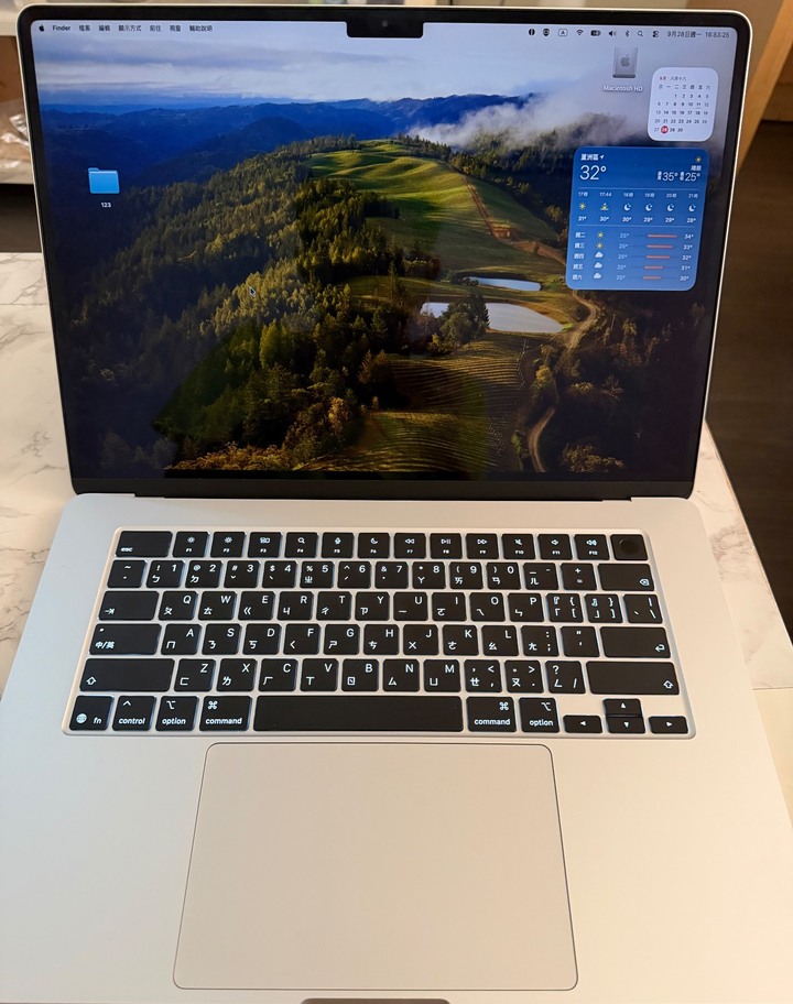 MacBook air M5 15吋 銀色 24G / 512G
