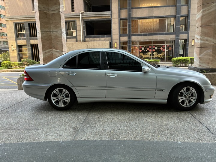 Benz C320低哩車庫車