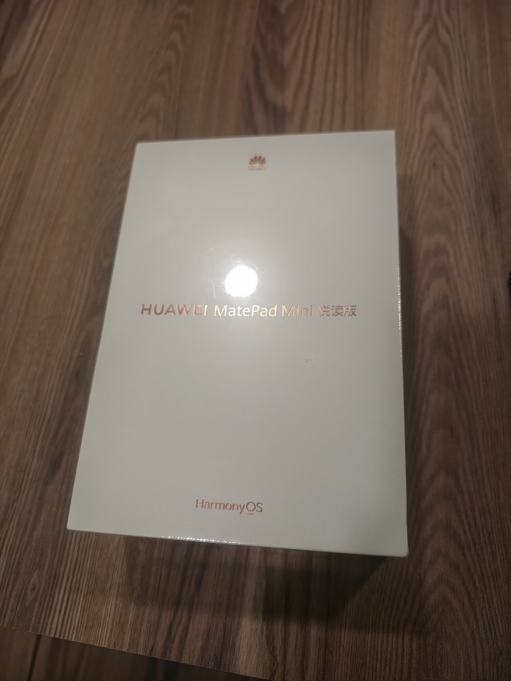 .賣全新華為matepad mini 256gb 黑色，可插sim卡及5G