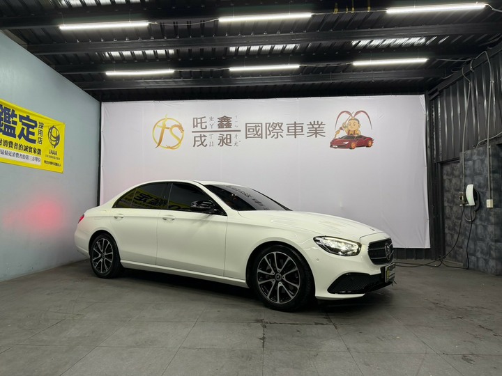 2020 benz W213.5 E200 夜色套件