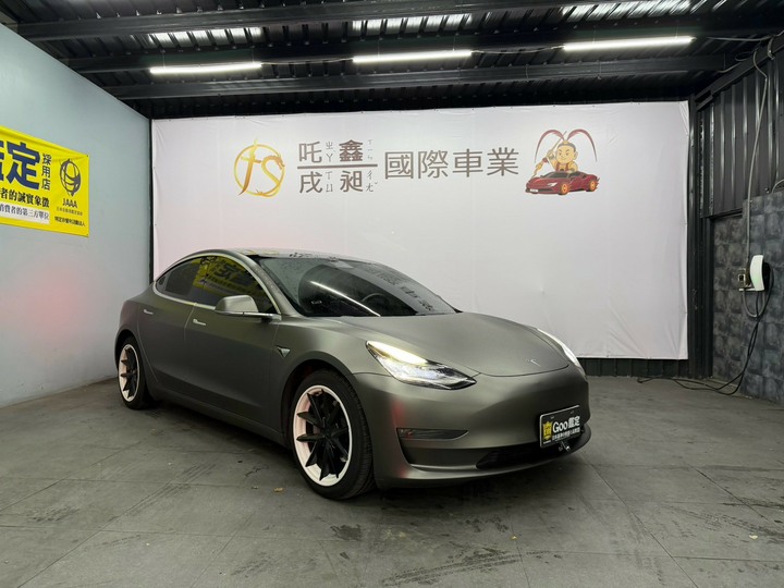 2019 TESLA model3 LR