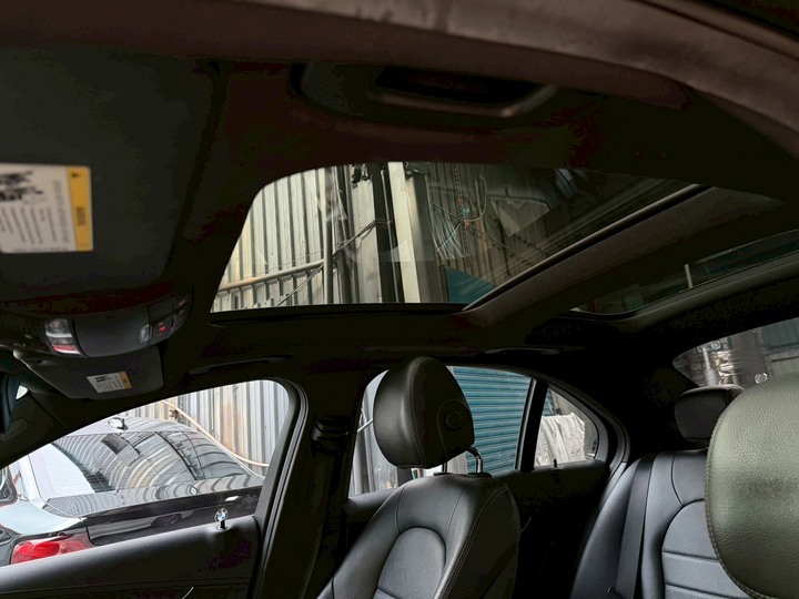 2015 Benz W205 C300 AMG 全景天窗/柏林之音????