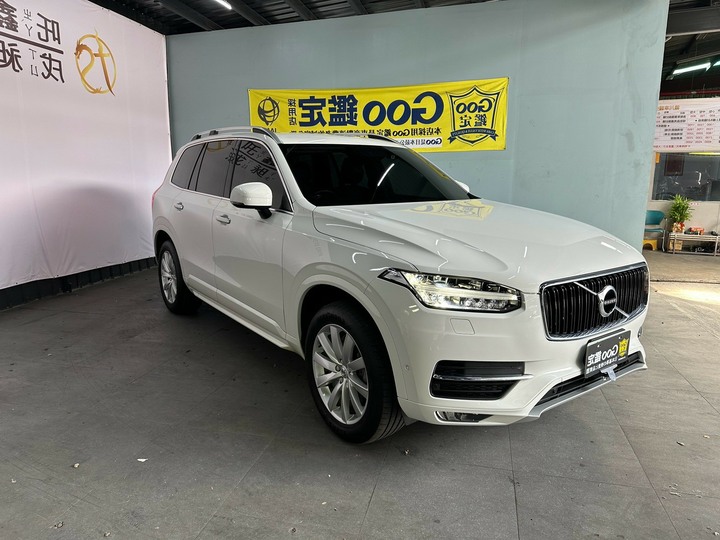 2018 volvo XC90 D5 Momentum七人座