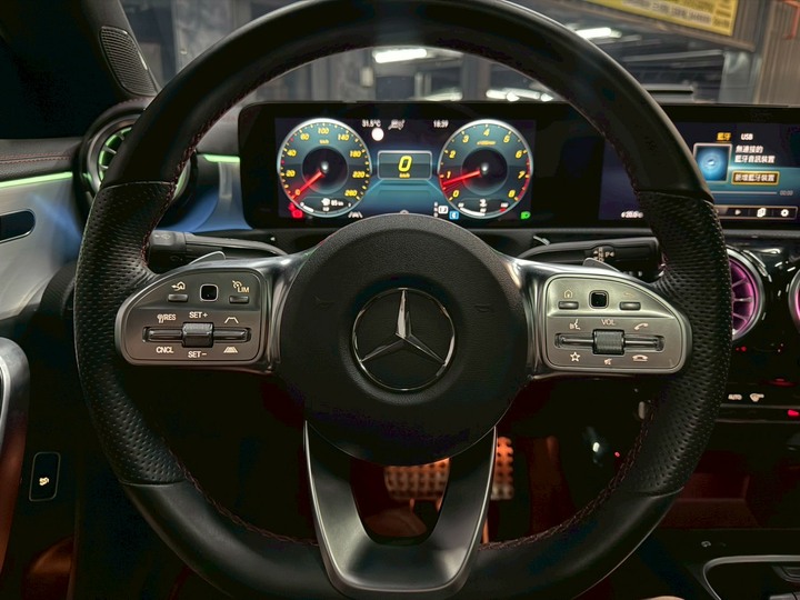 2022 M-Benz CLA250 AMG 4Matic 23P智慧跟車