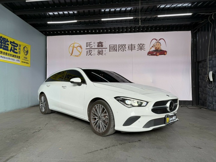 2022 Benz CLA200 Shooting Brake