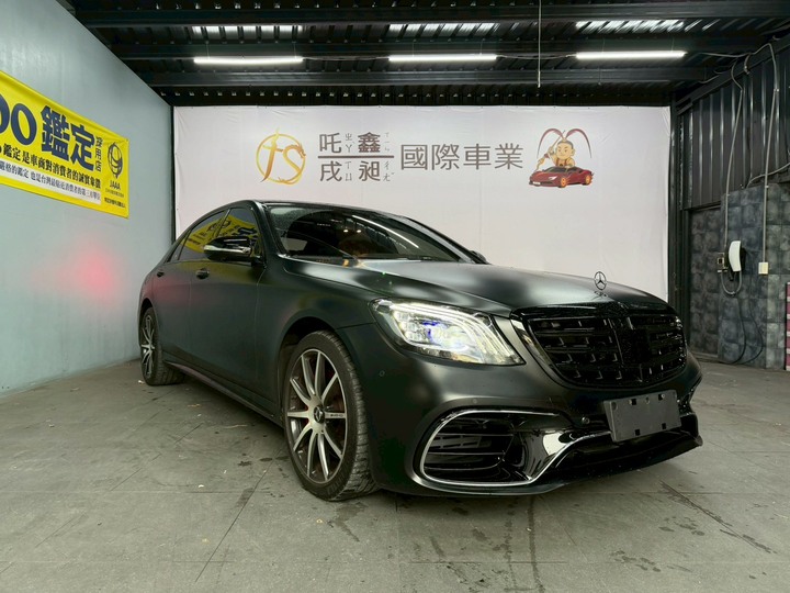 2014式 benz W222 S63 AMG V8 雙渦輪增壓引擎