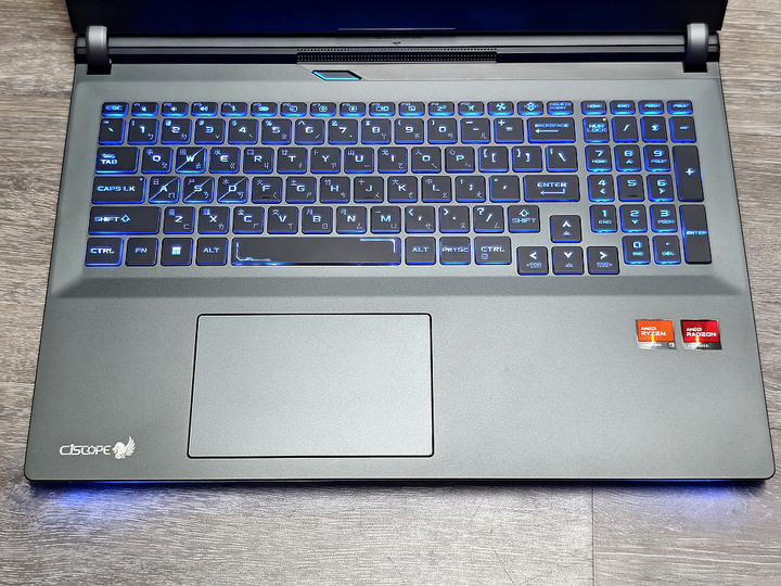 CJSCOPE UNICORN 16A AMD Ryzen9 7940HS RX7600M XT 電競筆電