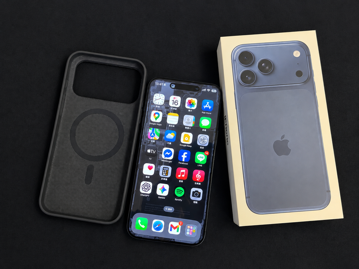 售 iPhone 17 Pro Max 512GB 藏藍色