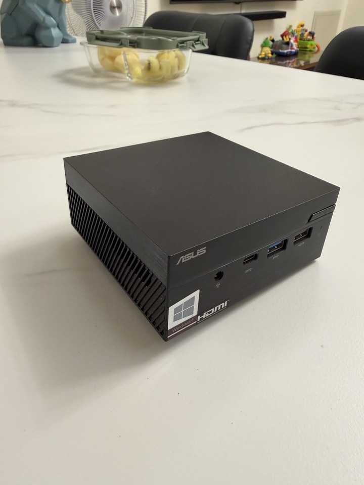 ASUS PN40迷你電腦 二手極新正常