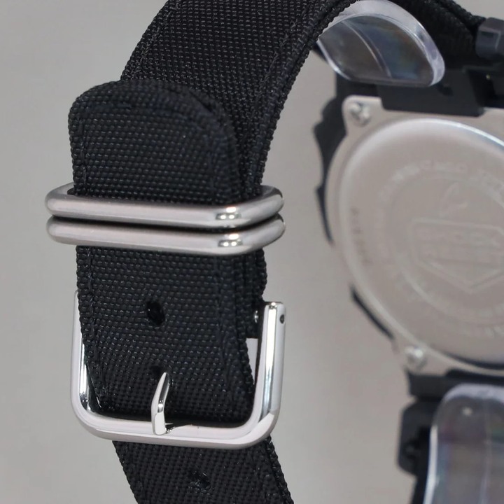 CASIO 卡西歐 G-SHOCK 原廠 Cordura 尼龍布質錶帶（DW-5600BCE-1）