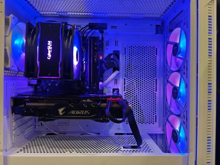 AM5 8500G/1080 遊戲主機