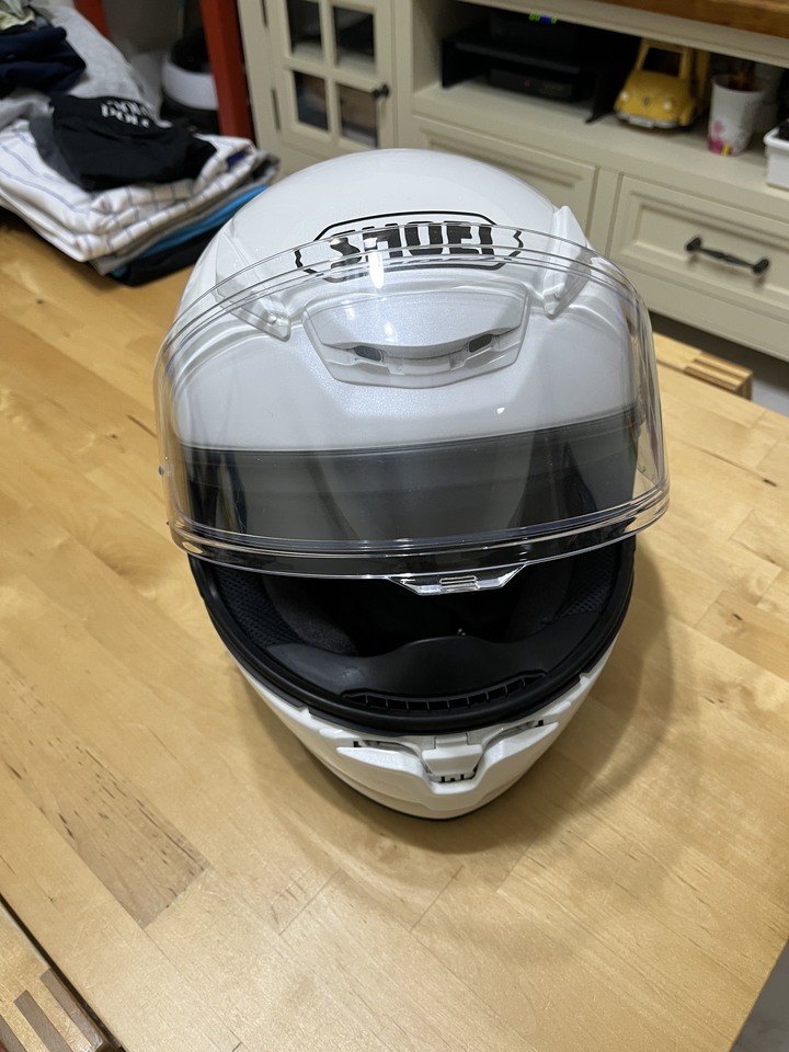 Shoei Z8 全罩式安全帽