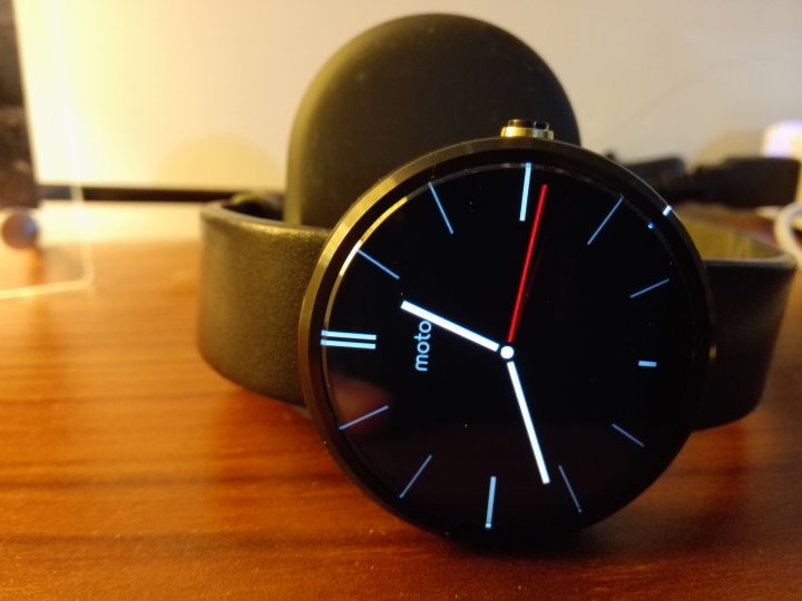 Moto 360 智慧型手表 黑色 可小議