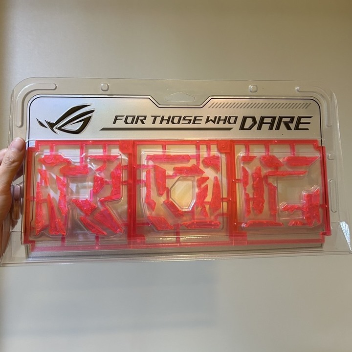 ROG DIY Model kit 敗家之眼 模型 稀有紅色