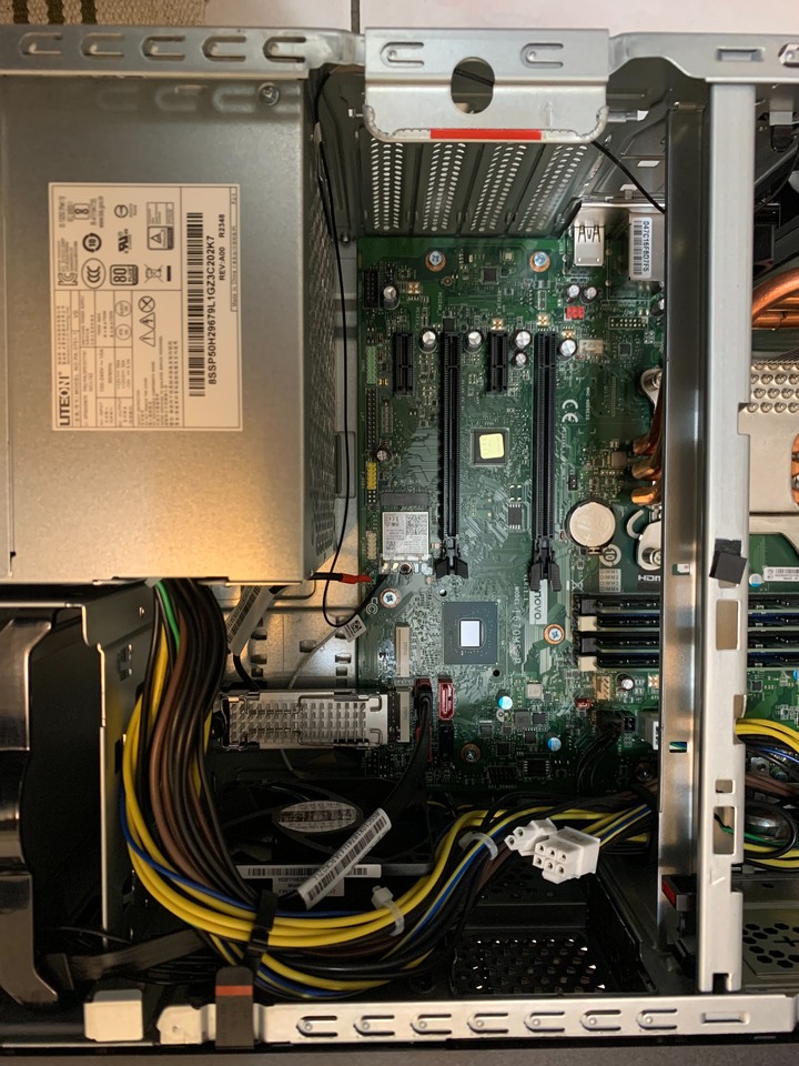 Lenovo ThinkStation P2 商用工作站，非 DIY 主機，可議