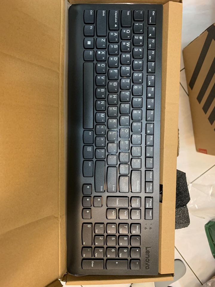 Lenovo ThinkStation P2 商用工作站，非 DIY 主機，可議